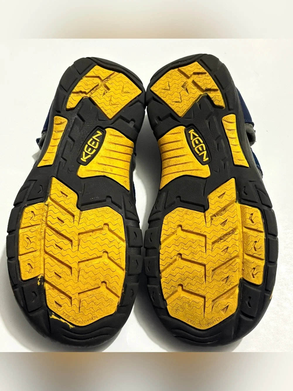 KEEN Kids Newport H2 Sandals Blue Yellow Size 5 CLEARANCE CLOSE OUT
